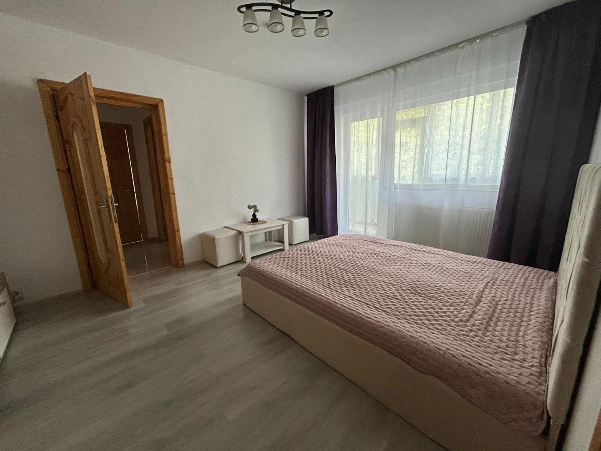 Aparthotel Brasov Neptun מראה חיצוני תמונה