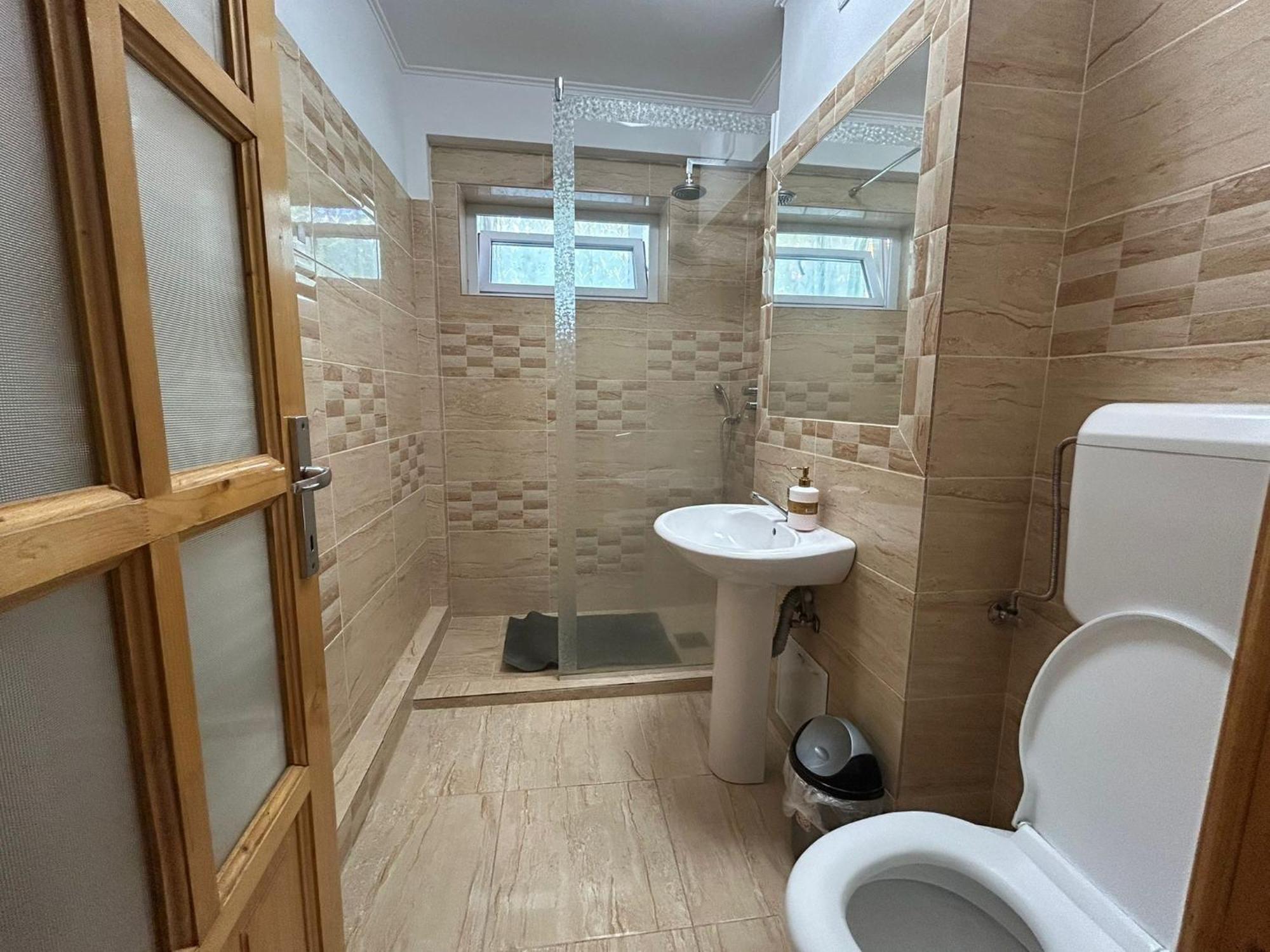 Aparthotel Brasov Neptun מראה חיצוני תמונה