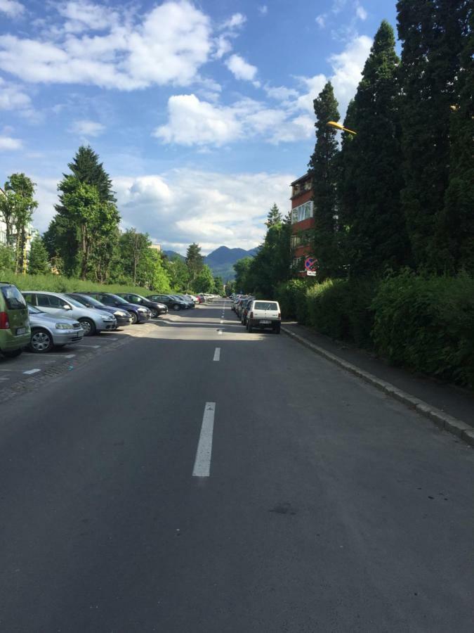 Aparthotel Brasov Neptun מראה חיצוני תמונה
